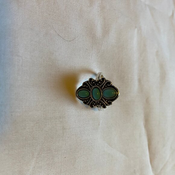 Native American Sterling Silver W/ 3 Turquoise Gemstones Ring Size 6 For Women - Picture 3 of 7